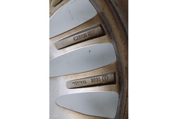 BMW 5 G30 G31 FELGI 18 6863418 OPONY ZIMA KOŁA felga 8.5JX*19H2 ET25 opona 245/45/20 100V Goodyear styl 632 6 863 418 6863418