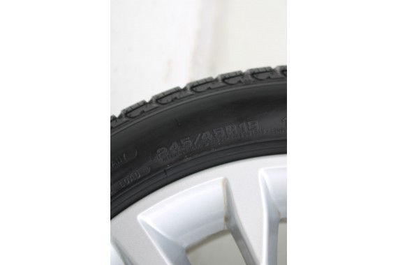BMW 5 G30 G31 FELGI 18 6863418 OPONY ZIMA KOŁA felga 8.5JX*19H2 ET25 opona 245/45/20 100V Goodyear styl 632 6 863 418 6863418