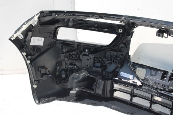 BMW 7 G70 ZDERZAK PRZEDNI PRZÓD 475 Black-sapphire metallic 	Czarny  5111 9464046 15857711 5111 9883454 9464046