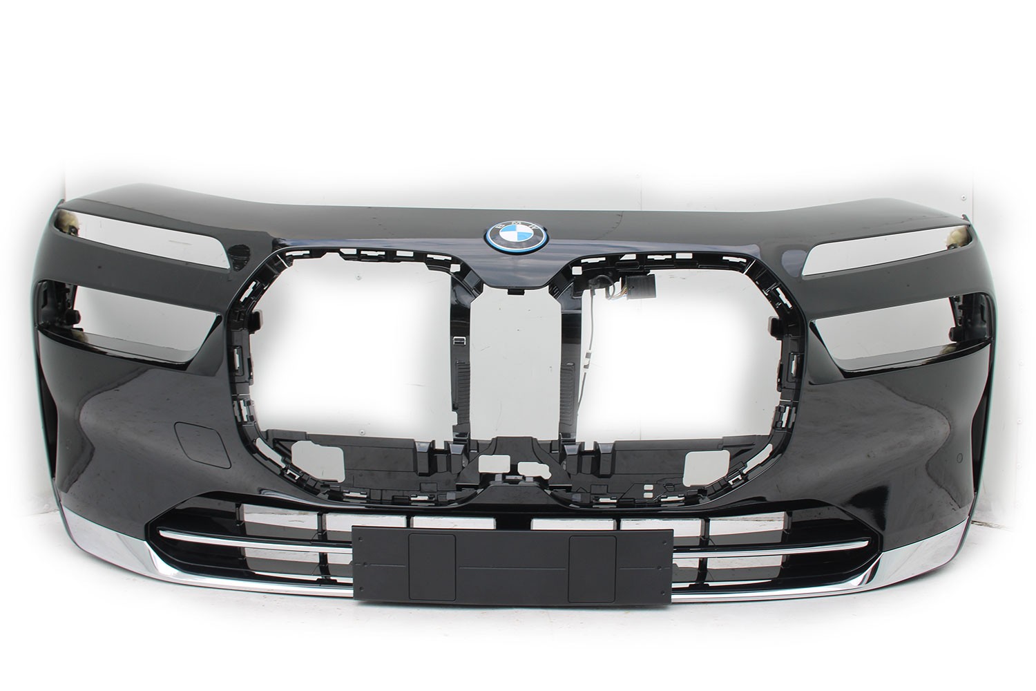BMW 7 i7 G70 ZDERZAK PRZEDNI PRZÓD 475 Black Czarny 6620 5A24403  66205A24403 5111 9464046 9464046 51119883454 51119883164