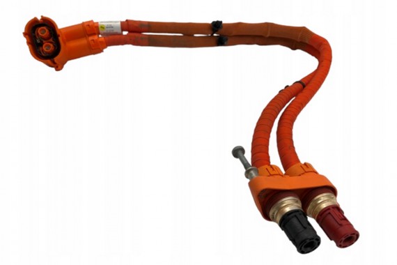 AUDI E-TRON WIĄZKA...