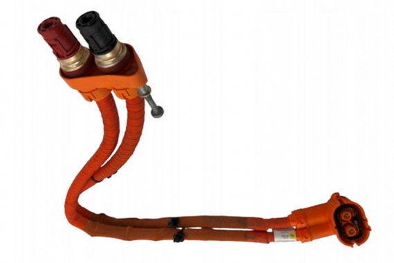 AUDI E-TRON WIĄZKA...