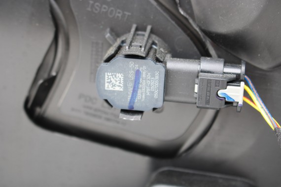 BMW iX i20 ZDERZAK PRZEDNI PRZÓD M pakiet Kolor: A96 Mineral-weiss metallic Biały 51117983621 7983621 M POWER 51119492524
