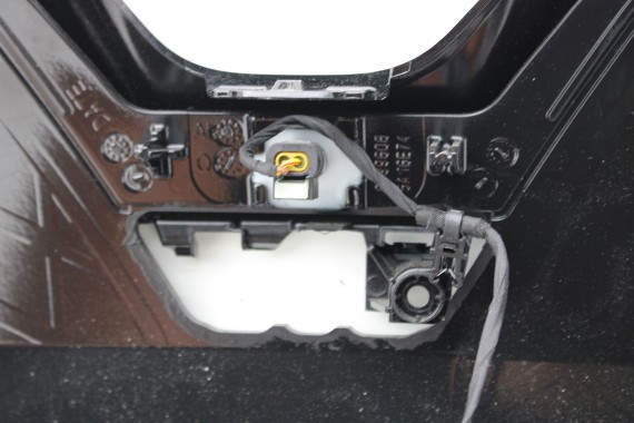 BMW iX i20 ZDERZAK PRZEDNI PRZÓD M pakiet Kolor: A96 Mineral-weiss metallic Biały 51117983621 7983621 M POWER 51119492524