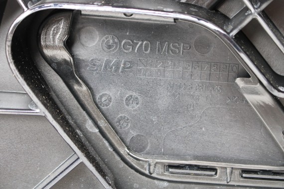 BMW 7 G70 ZDERZAK TYŁ TYLNY M pakiet 416 Kolor: Carbon-schwarz Czarny 51128081542 M POWER 66205A1A269 51128081511 5A74568