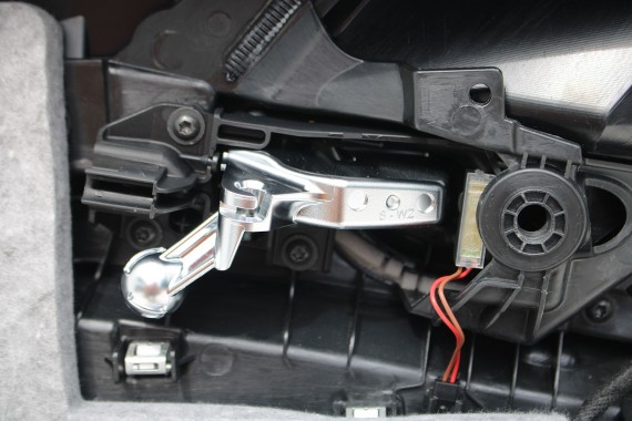 AUDI E TRON FOTELE KOMPLET FOTELI siedzeń siedzenia tapicerka ETRON 4KE kolor brąz
