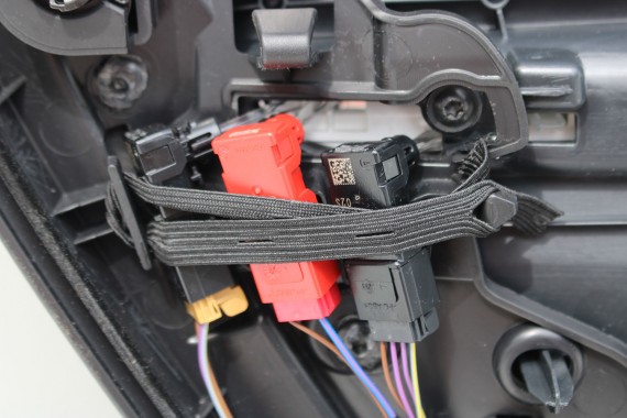 AUDI E TRON FOTELE KOMPLET FOTELI siedzeń siedzenia tapicerka ETRON 4KE kolor brąz