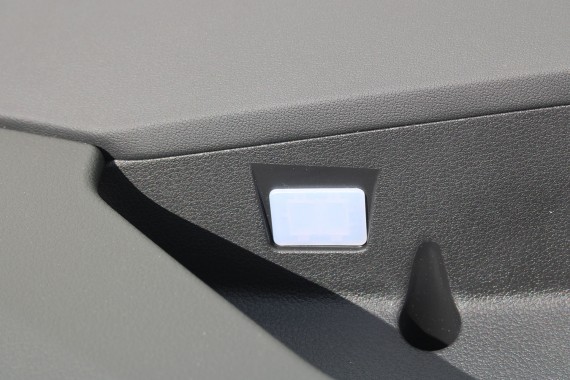 AUDI E TRON FOTELE KOMPLET FOTELI siedzeń siedzenia tapicerka ETRON 4KE kolor czarny