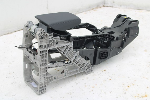 AUDI E TRON FOTELE KOMPLET FOTELI siedzeń siedzenia tapicerka ETRON 4KE kolor czarny