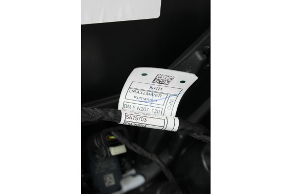 BMW 7 i7 G70 ZDERZAK PRZEDNI PRZÓD A96 Mineral-weiss metallic Biały M PAKIET 5111 9464046 15857711 5111 9883454 9464046 USA