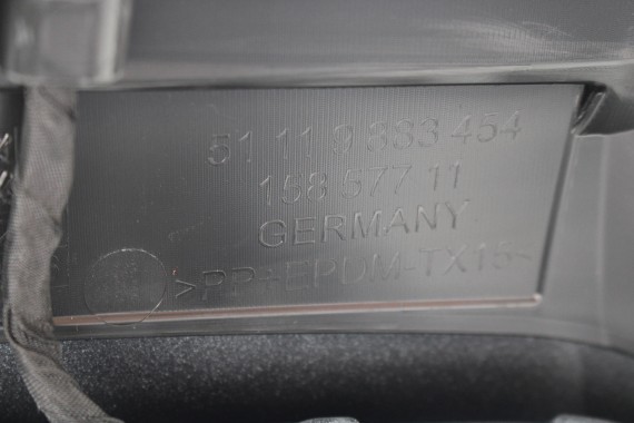 BMW 7 i7 G70 ZDERZAK PRZEDNI PRZÓD A96 Mineral-weiss metallic Biały M PAKIET 5111 9464046 15857711 5111 9883454 9464046 USA