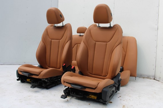 BMW 3 G20 FOTELE KOMPLET FOTELI siedzeń siedzenia tapicerka KHKC Sensatec perforiert/cognac erweitert + boczki + podłokietnik