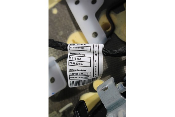 BMW 3 G20 FOTELE KOMPLET FOTELI siedzeń siedzenia tapicerka KHKC Sensatec perforiert/cognac erweitert + boczki + podłokietnik