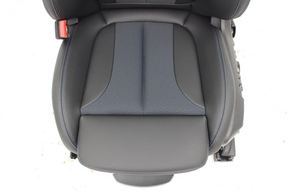 BMW X2 F39 FOTELE KOMPLET FOTELI siedzeń siedzenia tapicerka M PAKIET HKSW Stoff Micro Hexagon Sensatec schwarz +boczki drzwiowe