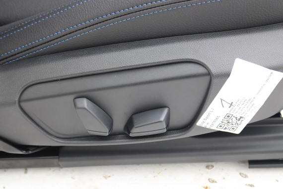 BMW X2 F39 FOTELE KOMPLET FOTELI siedzeń siedzenia tapicerka M PAKIET HKSW Stoff Micro Hexagon Sensatec schwarz +boczki drzwiowe