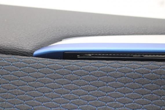 BMW X2 F39 FOTELE KOMPLET FOTELI siedzeń siedzenia tapicerka M PAKIET HKSW Stoff Micro Hexagon Sensatec schwarz +boczki drzwiowe