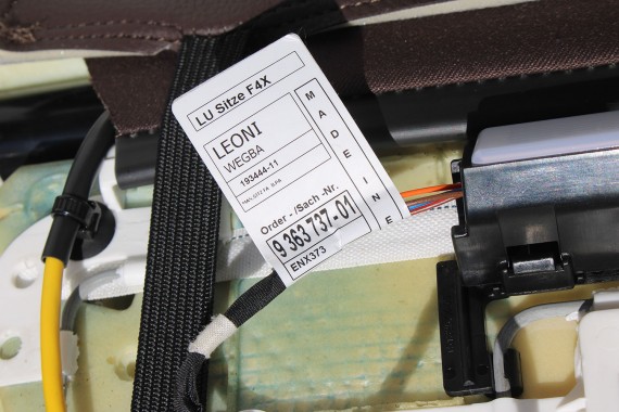 BMW X1 F48 FOTELE KOMPLET FOTELI siedzeń siedzenia tapicerka PDMZ Leder Dakota perforiert/mocca + boczki drzwiowe + podłokietnik