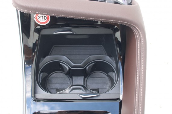 BMW X1 F48 FOTELE KOMPLET FOTELI siedzeń siedzenia tapicerka PDMZ Leder Dakota perforiert/mocca + boczki drzwiowe + podłokietnik