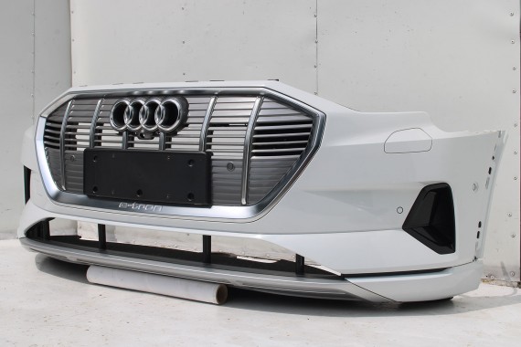 AUDI E TRON PRZÓD Matrix maska błotniki zderzak pas przedni lampy wzmocnienie błotnik lampa 2Y 	LS9R 	Gletscherweiss Biały ETRON