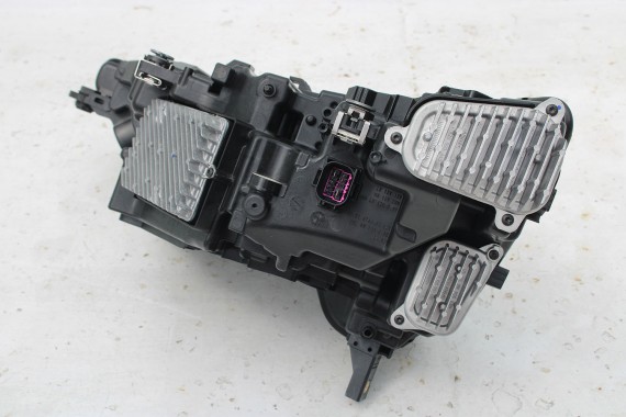 AUDI E TRON PRZÓD Matrix maska błotniki zderzak pas przedni lampy wzmocnienie błotnik lampa 2Y 	LS9R 	Gletscherweiss Biały ETRON