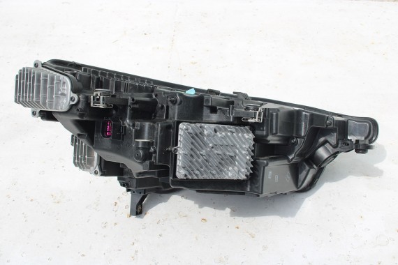 AUDI E TRON PRZÓD Matrix maska błotniki zderzak pas przedni lampy wzmocnienie błotnik lampa 2Y 	LS9R 	Gletscherweiss Biały ETRON