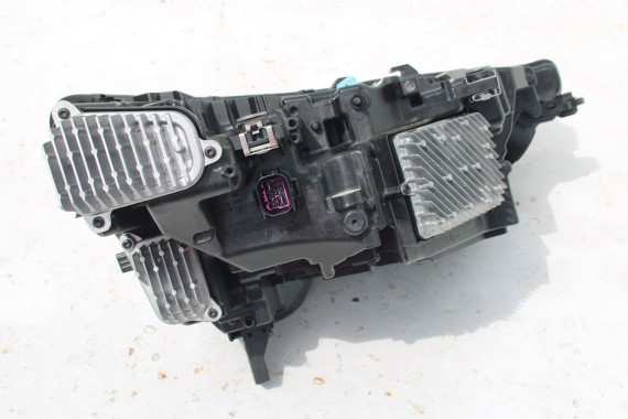 AUDI E TRON PRZÓD Matrix maska błotniki zderzak pas przedni lampy wzmocnienie błotnik lampa 2Y 	LS9R 	Gletscherweiss Biały ETRON