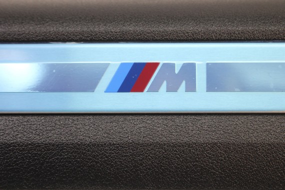 BMW 2 F44 LISTWA PROGOWA M pakiet 7489947 51477489947 wewnętrzna listwy progowe LCi GRAND COUPE 51 47 7489947 7489947 7489947