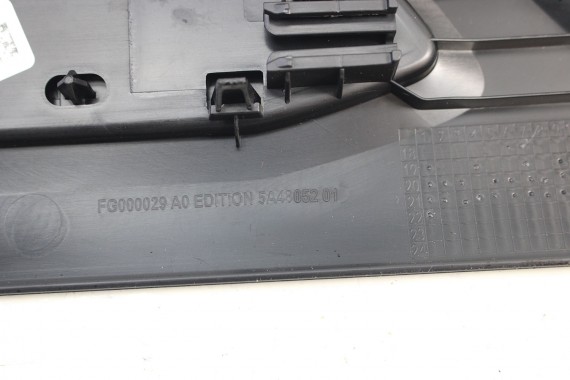 BMW 2 F44 LISTWA PROGOWA M pakiet 7489947 51477489947 wewnętrzna listwy progowe LCi GRAND COUPE 51 47 7489947 7489947 7489947