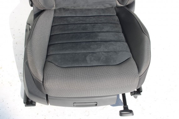 VW GOLF 7 VII FOTELE KOMPLET FOTELI siedzeń siedzenia fotel tapicerka 5G 5G4 welur + alcantara kolor czarno - szary 5G0