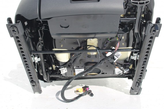 VW GOLF 7 VII FOTELE KOMPLET FOTELI siedzeń siedzenia fotel tapicerka 5G 5G4 welur + alcantara kolor czarno - szary 5G0