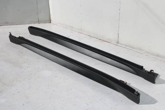 BMW X1 F48 LISTWA PROGOWA 7332327 7332328 próg 2 szt. 51 77 7332327 51 77 7332328 zewnętrzna 51777332327 51777332328
