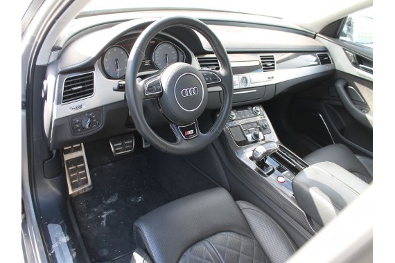 AUDI A8 S8 KIEROWNICA + BIEGI 4H0419091K 4H0419091AN podgrzewana Kolor: IWJ - czarny (soul) srebrny 4H0 419 091 K D4 4H0419091K