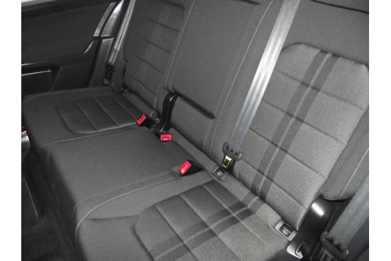 VW GOLF 7 PLUS SPORTSVAN FOTELE TYŁ TYLNE KANAPA siedzisko zagłówek zagłowki siedzenia 510