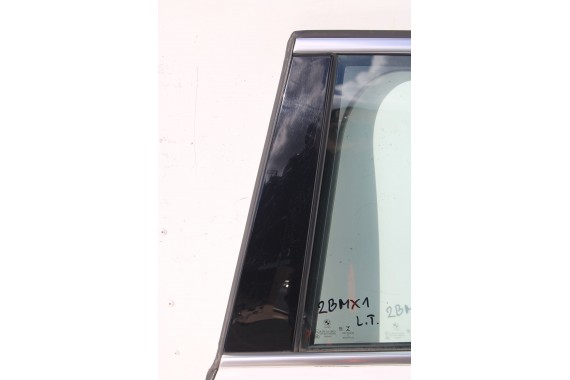 BMW X1 F48 SZYBA DRZWI 2017 AS2 TYŁ TYLNA 7405605 7405603 7405606 7405604 51377405603 51377405604 51377405605 51377405606 mała