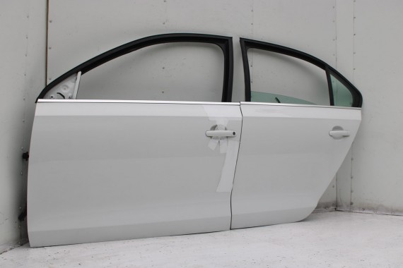 VW JETTA 5C LIFT DRZWI LEWE PRZÓD + TYŁ STRONA LEWA przednie + tylne 2 sztuki 0Q0Q LC9A - biały 5C6831055 5C6833055 FL