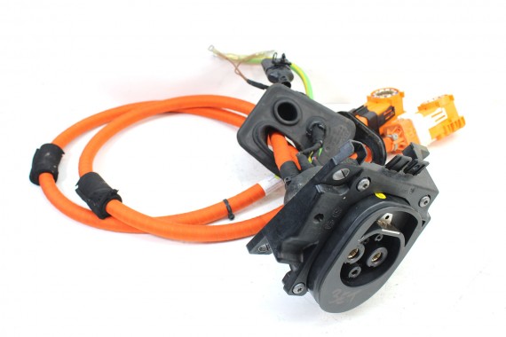 AUDI E-TRON WIĄZKA GNIAZDO...