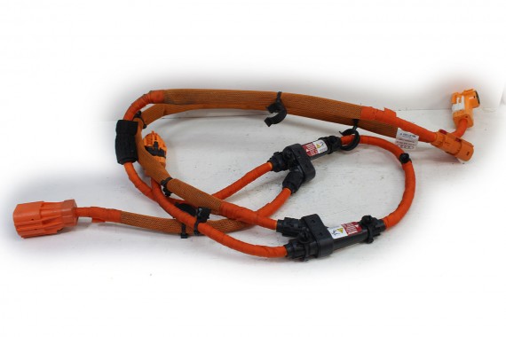 AUDI E-TRON WIĄZKA...