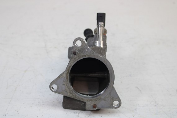 VW AUDI SKODA SEAT KRÓCIEC 04L128637 04L128637B RZYŁĄCZENIOWY nakładka rury ssacej silnik 2.0 TDi diesel 04L 128 637 B