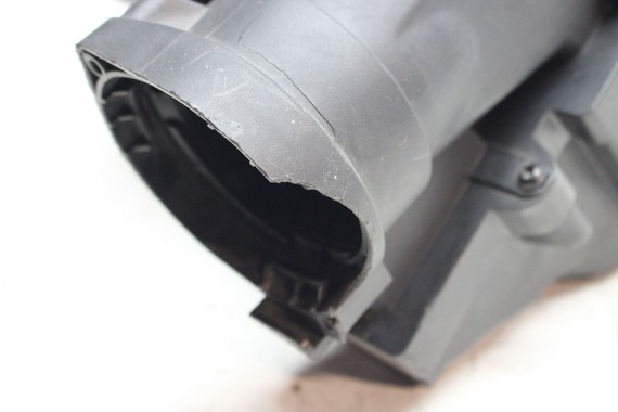 VW AUDI FILTR POWIETRZA OBUDOWA 5Q0129607AA 5Q0129601AC 5Q0129607Q 2.0 TDi diesel 5Q0129601BP 5Q0129601S 5Q0129607AF 5Q0129607J