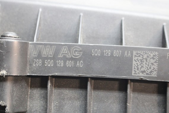 VW AUDI FILTR POWIETRZA OBUDOWA 5Q0129607AA 5Q0129601AC 5Q0129607Q 2.0 TDi diesel 5Q0129601BP 5Q0129601S 5Q0129607AF 5Q0129607J