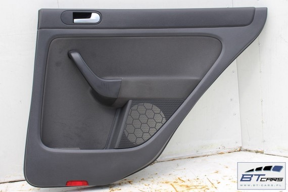 VW GOLF 5 6 V VI PLUS BOCZEK BOCZKI DRZWI drzwiowe tapicerka 5M KOMPLET BOCZKÓW CZARNY welur welurowe czarne antracyt 5M1867011