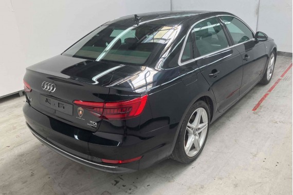 AUDI A4 SEDAN 8W B9 LY9T DRZWI PRAWE PRZÓD + TYŁ STRONA PRAWA przednie + tylne 2 sztuki 8W5 Kolor: 0E0E Mythosschwarz metallic