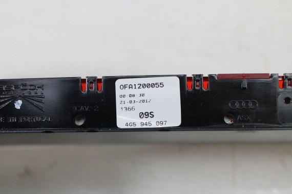 AUDI A3 A6 SEDAN LAMPA LAMPKA ŚWIATŁO STOPU TYŁ 4G5945097 4G5 945 097 4G C7 dodatkowe 8V LAMPKA 4G5945097 4G5945097 4G5945097