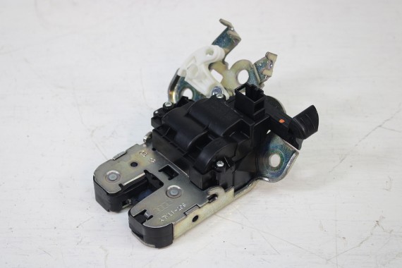 AUDI A3 A6 A8 TT ZAMEK KLAPY TYŁ 4H0827505 4H0827505A 4H0827505A 4H0827505 4H0827505A 4H0827505 4H0827505 4H0827505A VW GOLF VI