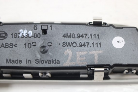 AUDI E TRON LAMPKA OŚWIETLENIE PODSUFITKI 8W0947111 4M0947111 8W0 947 111  4M0 947 111 led ETRON
