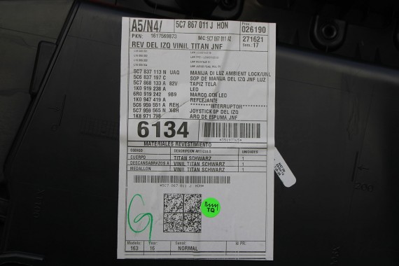VW JETTA 5C FL FOTELE KOMPLET FOTELI siedzeń siedzenia fotel tapicerka 5C0 5C 2010- skóra w kolorze czarnym i szarym LIFT