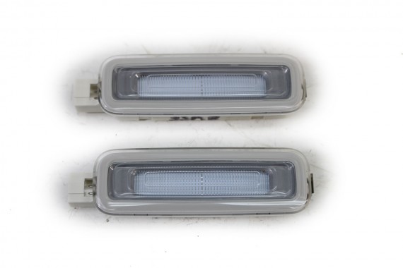 AUDI LAMPKA LED PODSUFITKI 4M0947105 4M0 947 105 OŚWIETLENIE