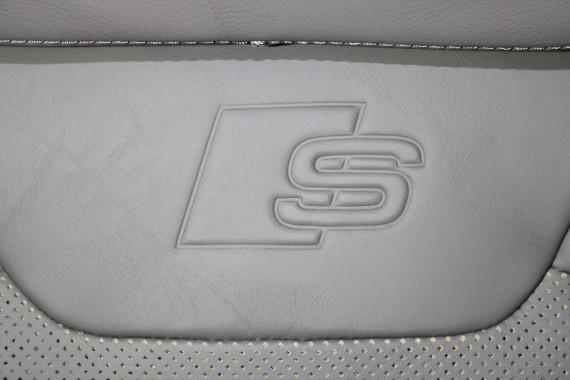 AUDI A8 4N D5 FOTELE KOMPLET FOTELI siedzeń siedzenia tapicerka Valcona + boczki + podłokietnik N5D S-LINE sline LONG 4N4 S8