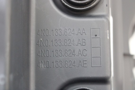 AUDI A8 OBUDOWA FILTR POWIETRZA 4N0133823P 4N0 133 823 P 4N D5 4.0 TDi diesel 4N0 133 824 AA 90 kilometrów 4N0133823P 4N0133823P