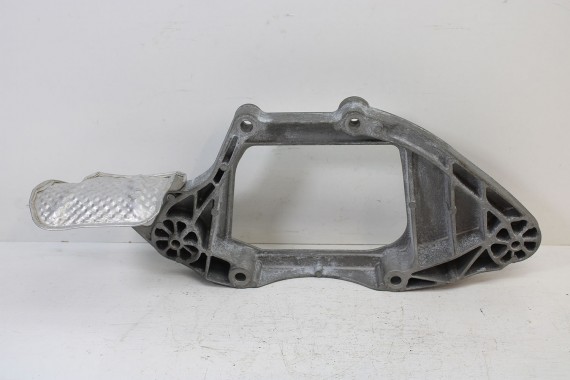 AUDI A4 A5 A6 A7 A8 Q5 ŁAPA WSPORNIK MOSTU 8K0599287J 8K0599287G 8K0 599 287 J 8K0599287G ŁAPY ZAWIESZENIA 8K0599287G 8K0599287J